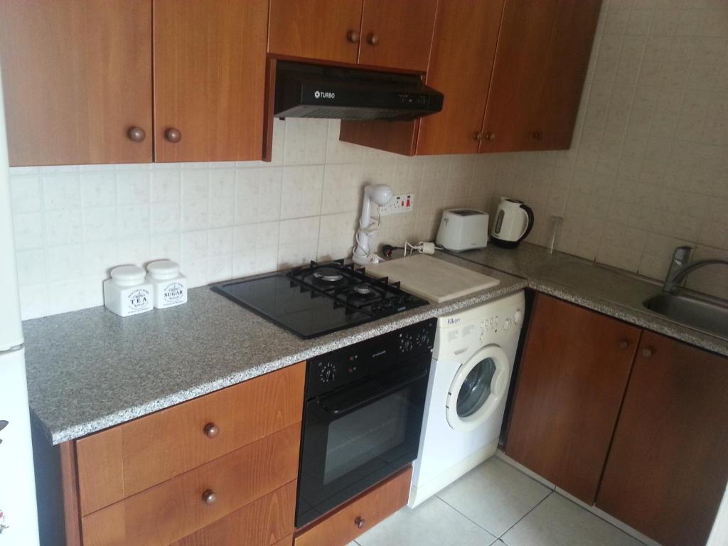 Ferienwohnung Faneromeni Court Paphos Zimmer foto