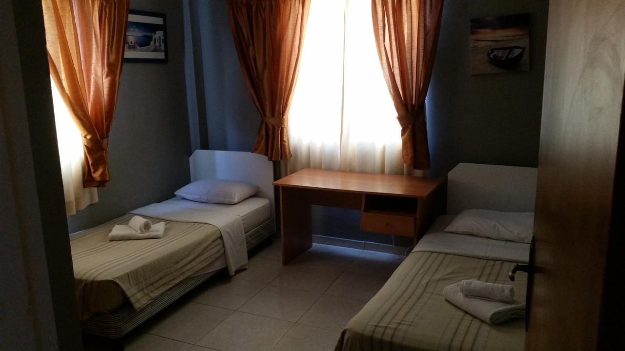Ferienwohnung Faneromeni Court Paphos Exterior foto