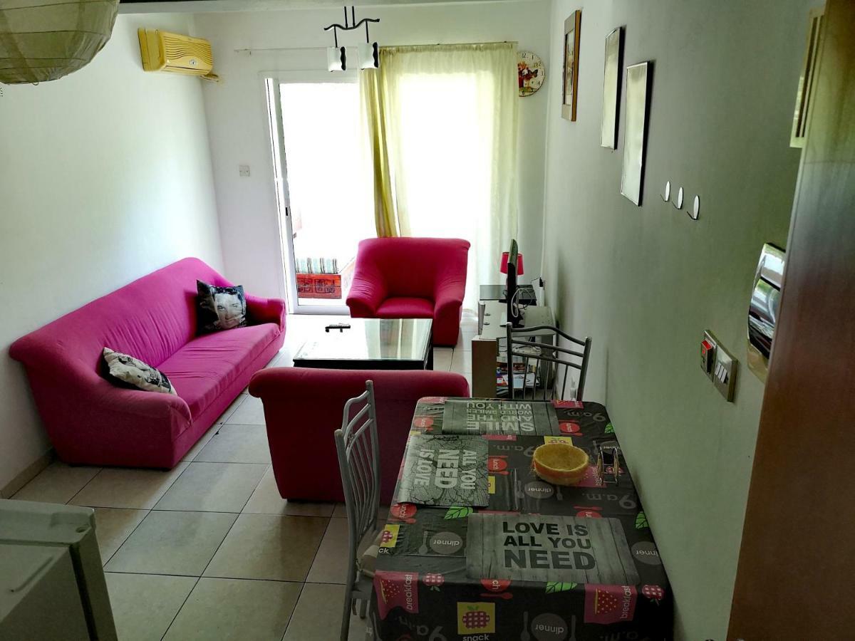 Ferienwohnung Faneromeni Court Paphos Exterior foto