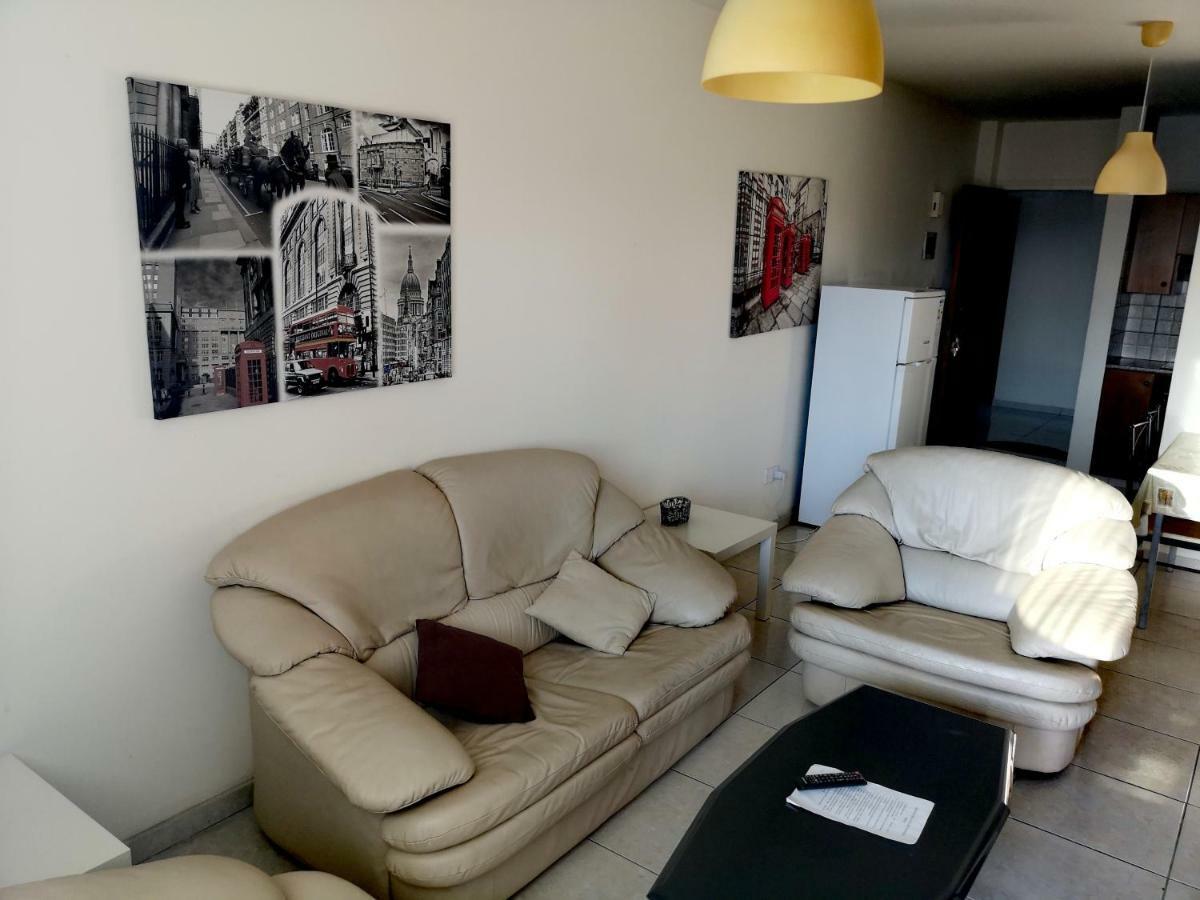 Ferienwohnung Faneromeni Court Paphos Exterior foto