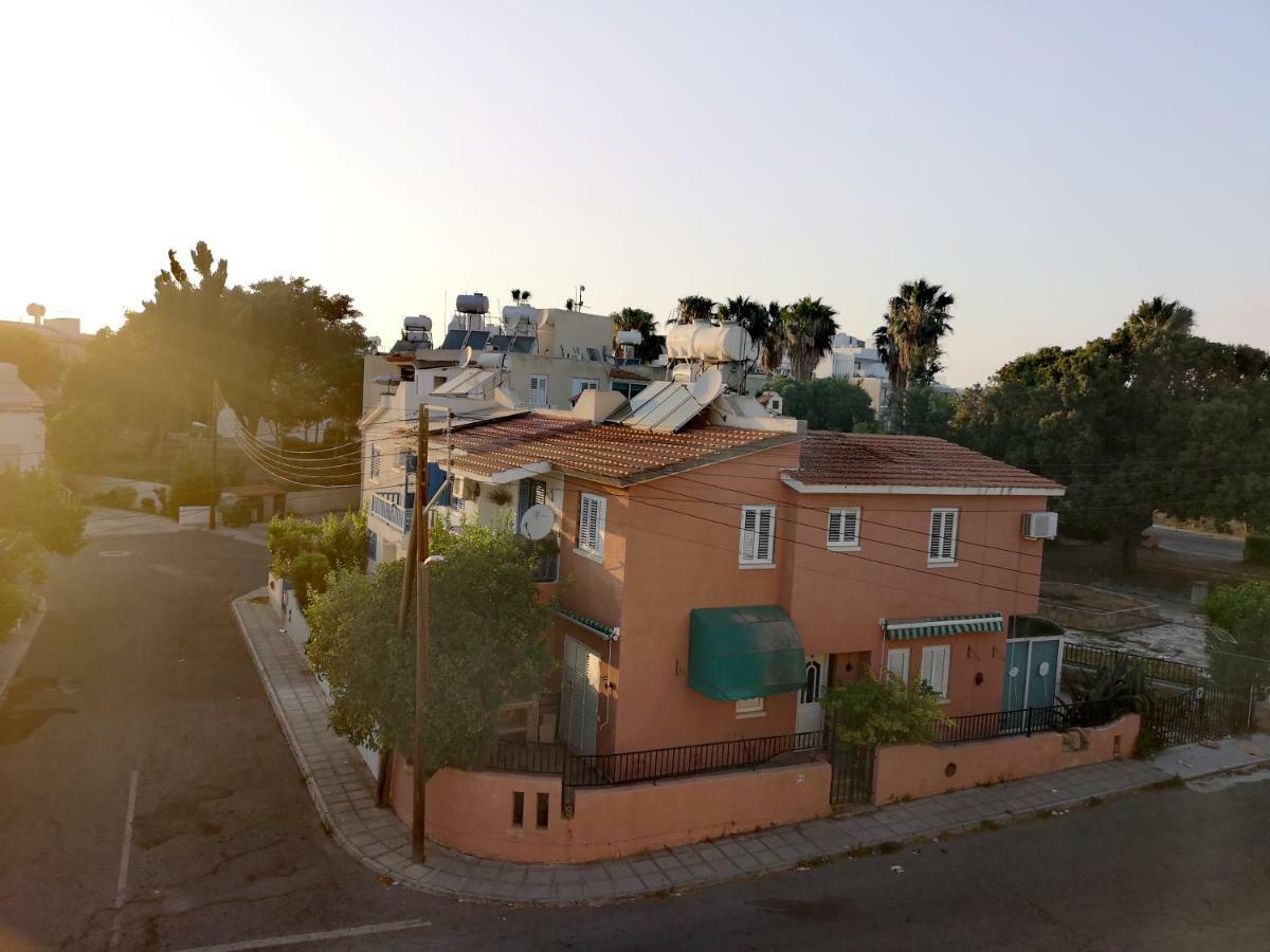 Ferienwohnung Faneromeni Court Paphos Exterior foto