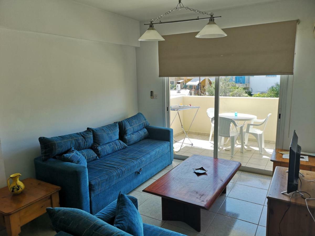 Ferienwohnung Faneromeni Court Paphos Exterior foto